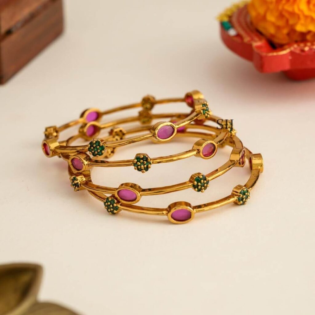 Set of 4 Kemp Stones and Green Stones Flower bangle Jwellery bangles in valanchery